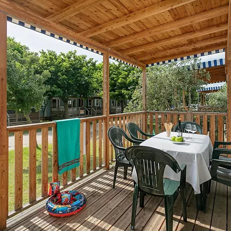 Albatross Mobile Homes On Cisano & San Vito S. P. A. Camping 4*