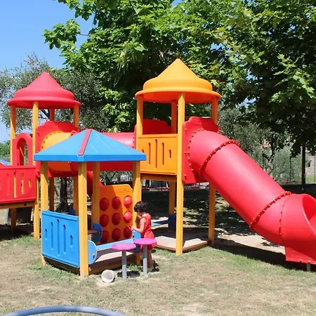 Campsite Albatross Mobile Homes On Cisano & San Vito S. P. A.