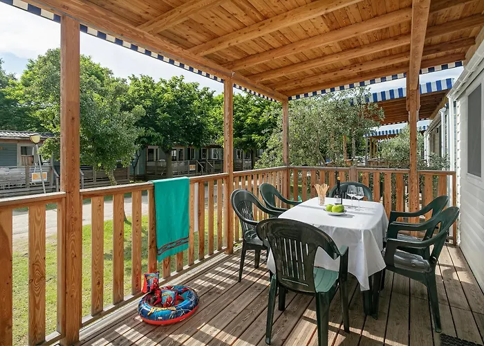 Albatross Mobile Homes On Cisano & San Vito S. P. A. Campsite 4*